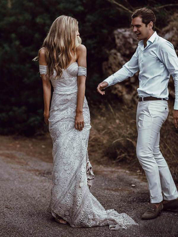 Ivory Lace Sheath Sweetheart Neck Boho Beach Wedding Dress N1403