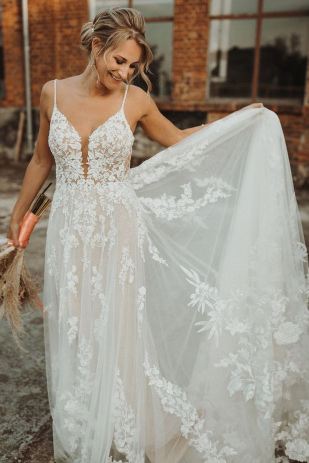 Elegant A Line V Neck Tulle Lace Wedding Dress N128
