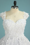 Tulle Sweetheart Neck Ball Gown Wedding Dress With Lace Appliques OKE74