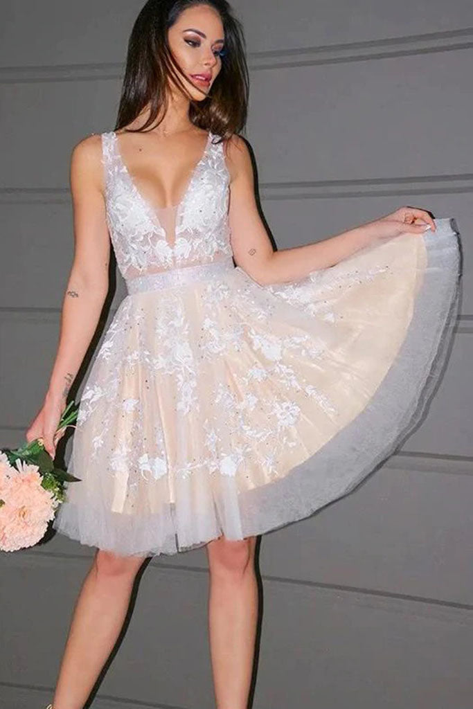 V Neck A Line Lace Appliques Tulle Prom Dresses Short Homecoming Dresses OK1459