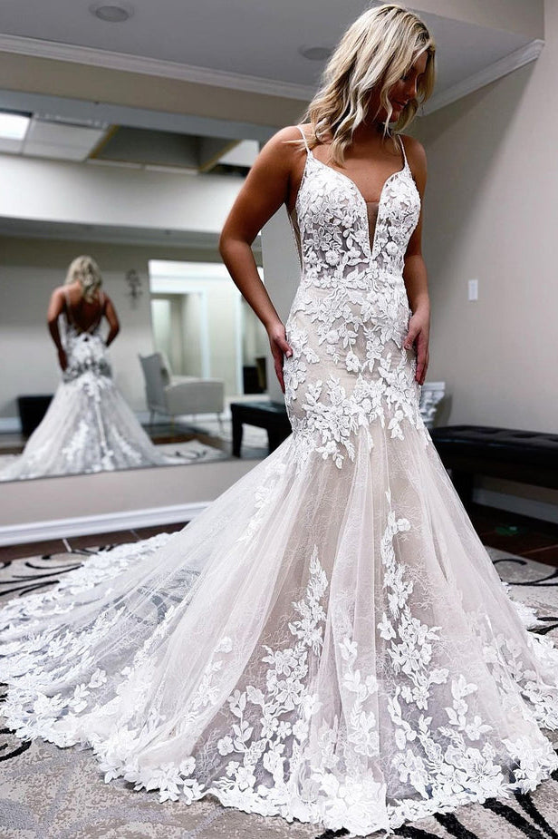 Mermaid V Neck Lace Wedding Dress with Appliques N111