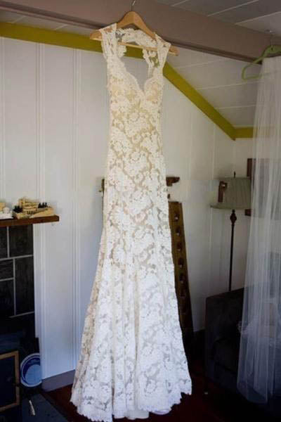 Ivory Lace Open Back Sweep Train Sheath Sleeveless Wedding Dress OK551